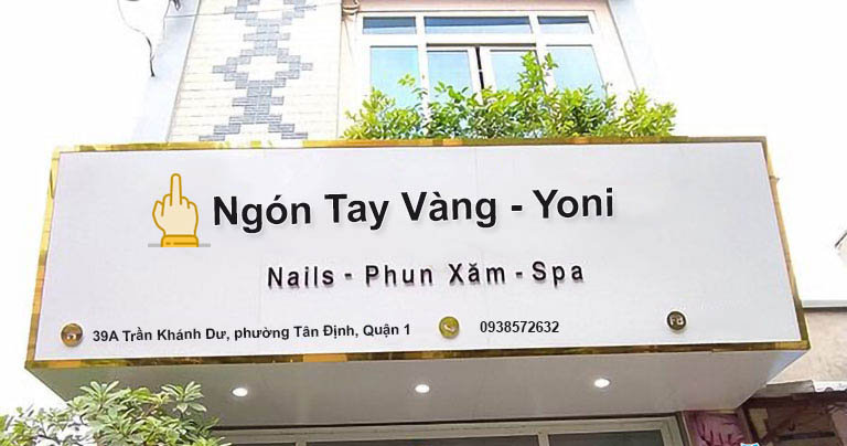 massage yoni ngon tay vang
